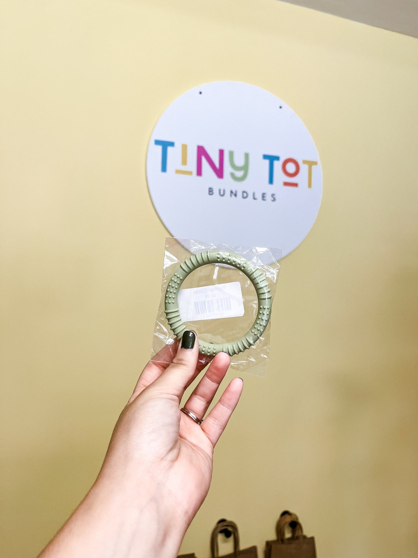 Circle teether