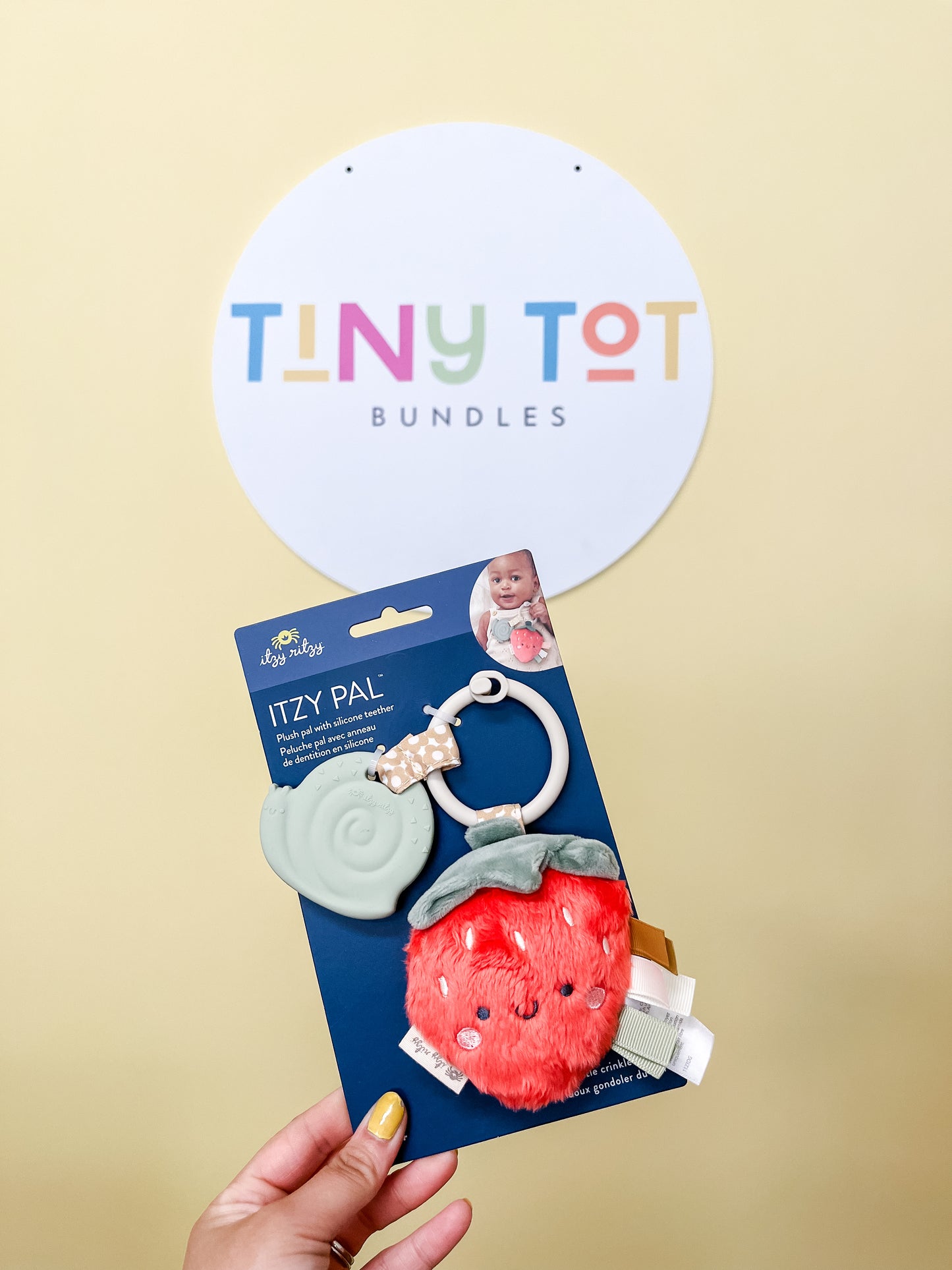 Itzy Pal™ Plush + Teether