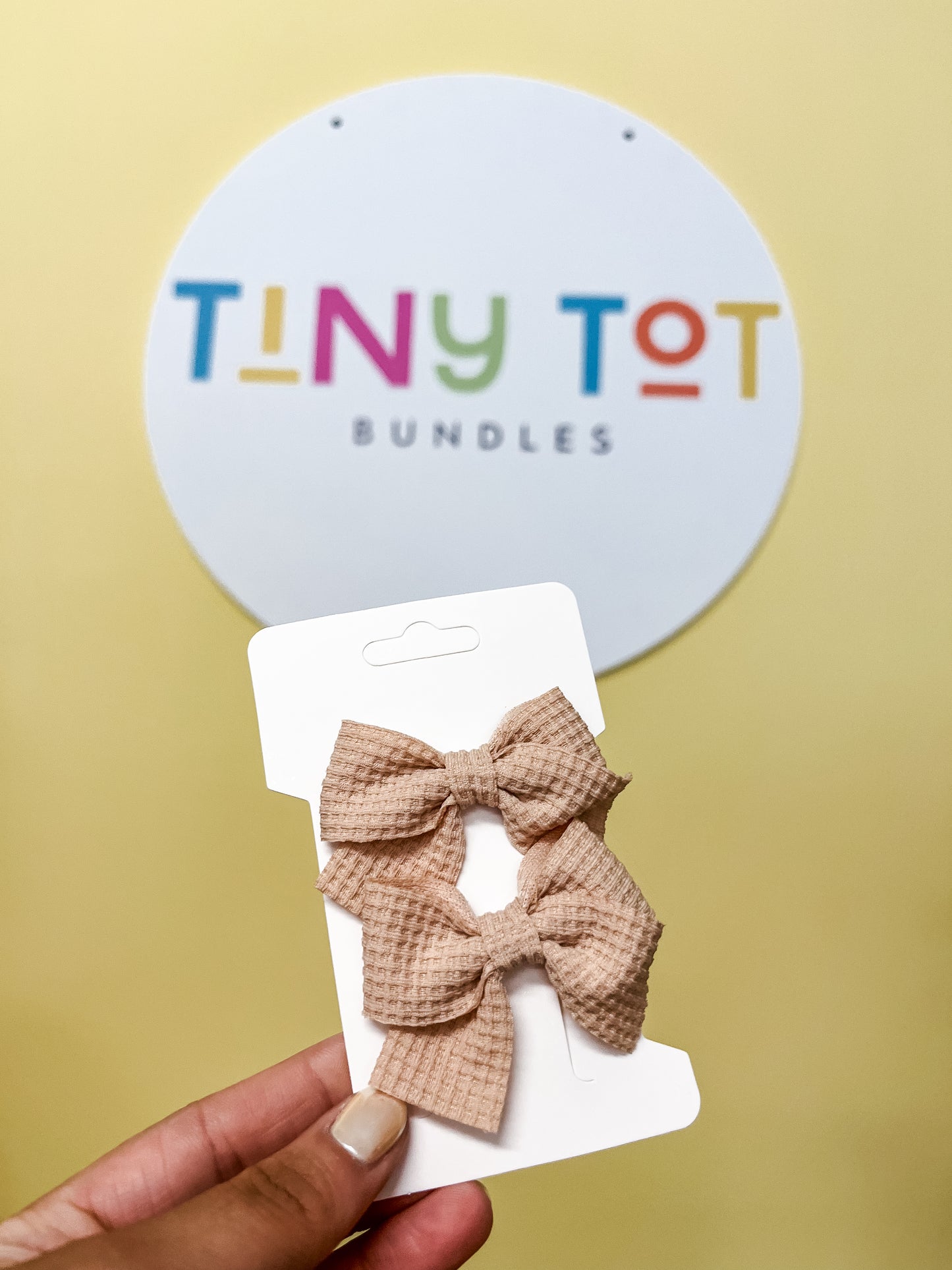 Blakely Bow Clip
