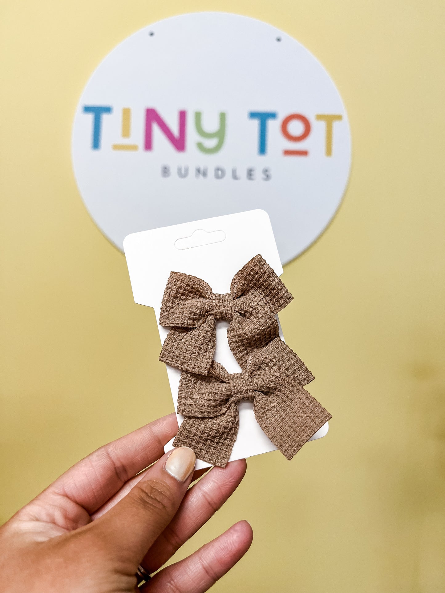 Blakely Bow Clip