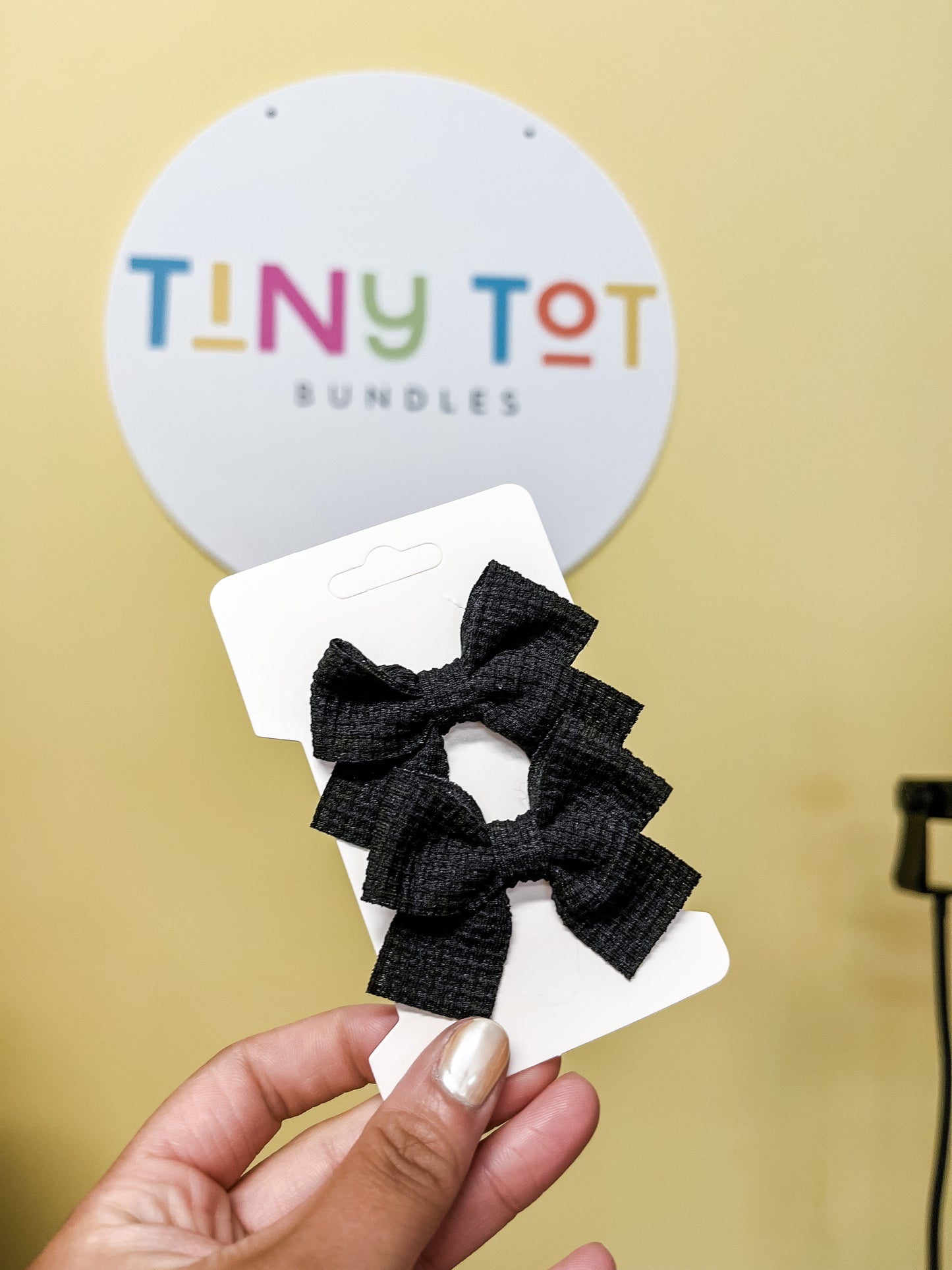 Blakely Bow Clip